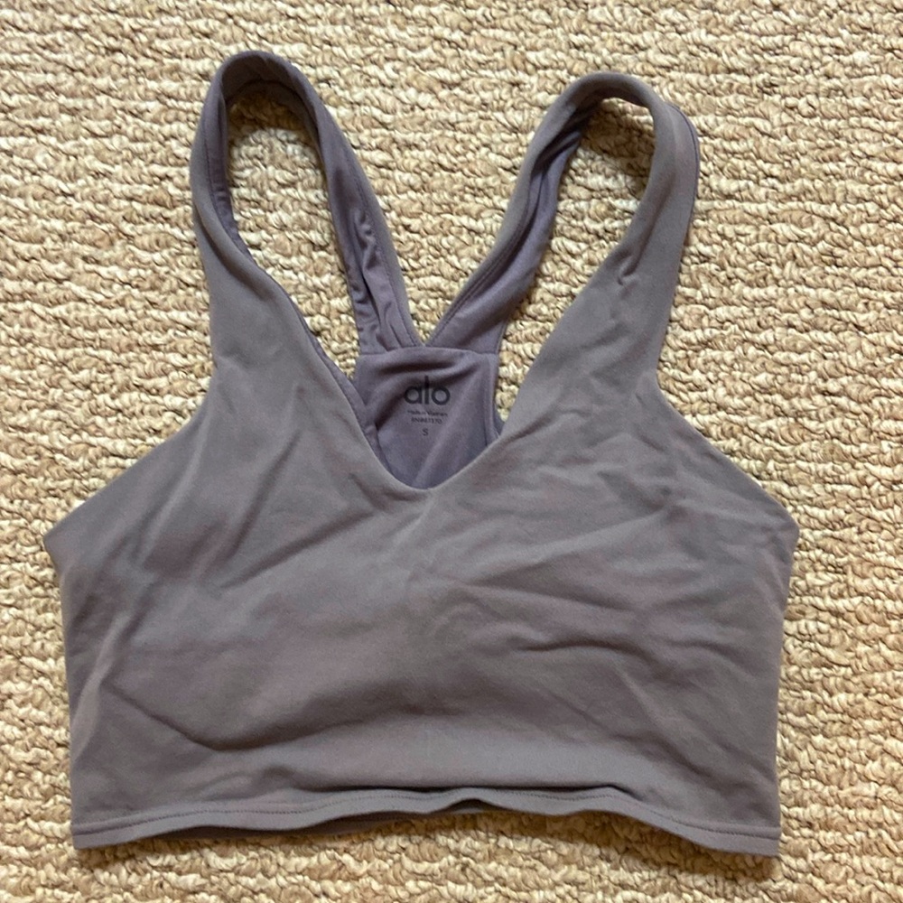 Alo Yoga airbrush tank in lavender, sz S